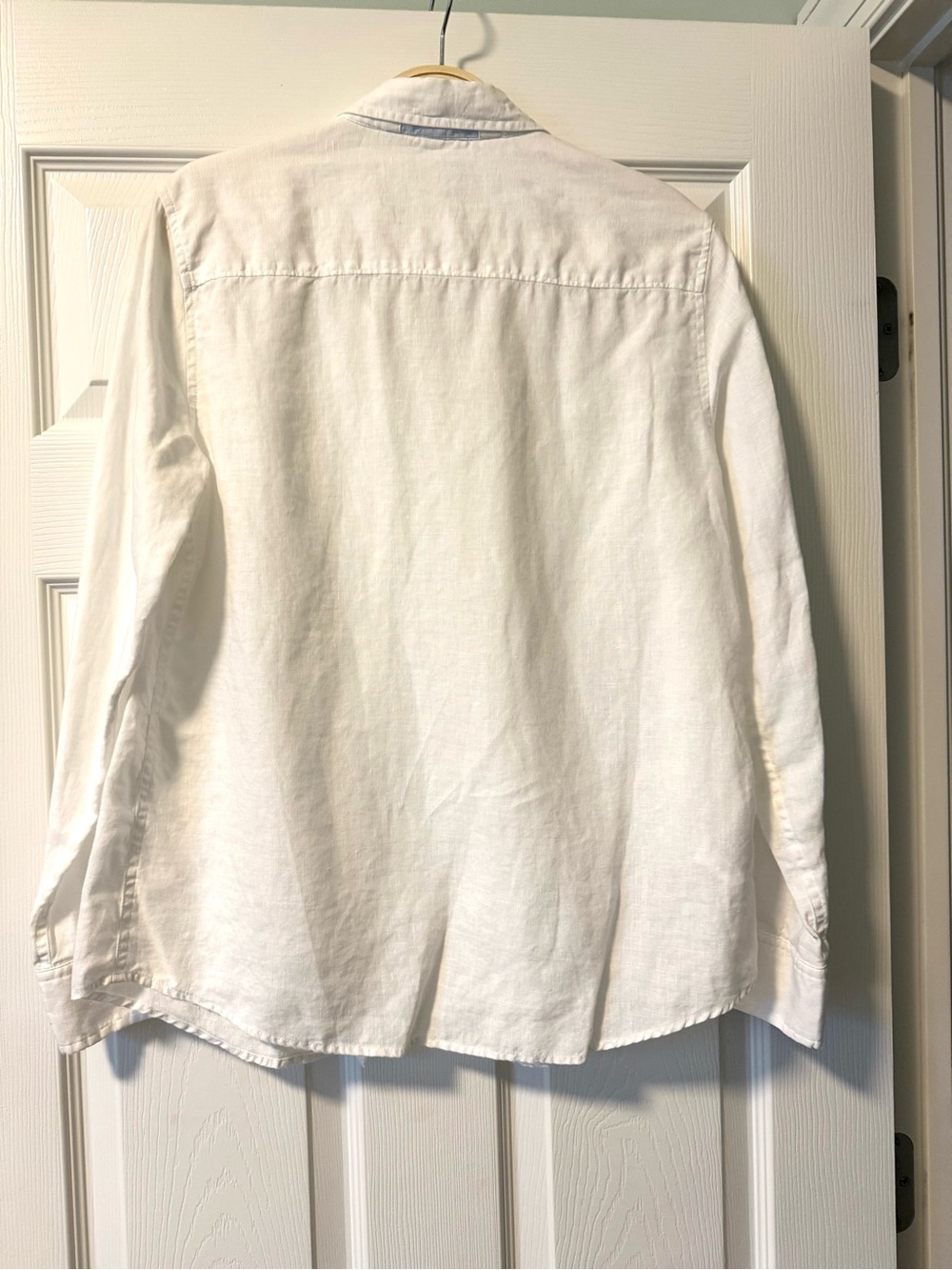 Tommy Bahama 100% Linen Button-Up Shirt - Small. White - Picture 3 of 7